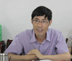 浙江新和成股份有限公司副董事长、总裁胡柏剡。 浙江新和成股份有限公司副董事长、总裁胡柏剡。